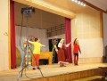 Постановката „Приказки с много песни все за личности известни“ от Ран Босилек, представена от Драматично-куклен театър гр. Кърджали